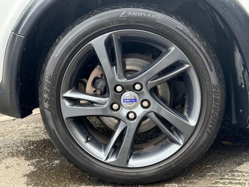 VOLVO C30