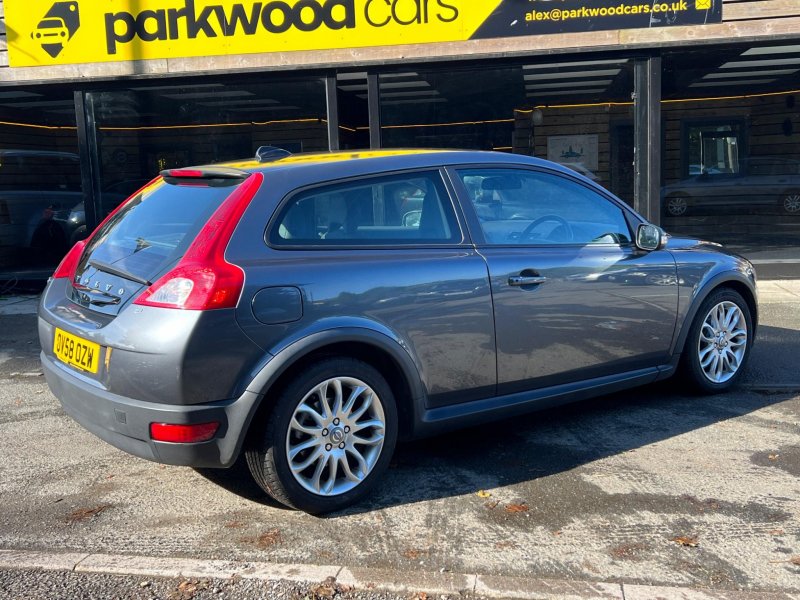 VOLVO C30