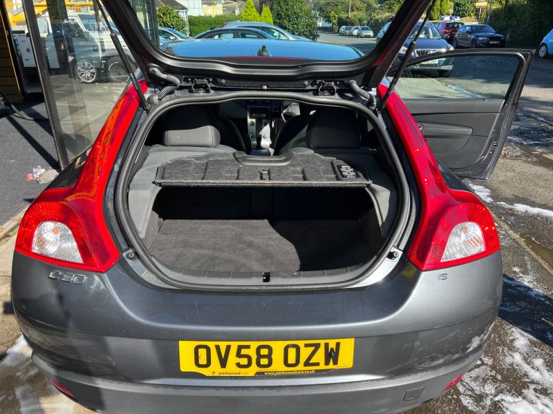 VOLVO C30