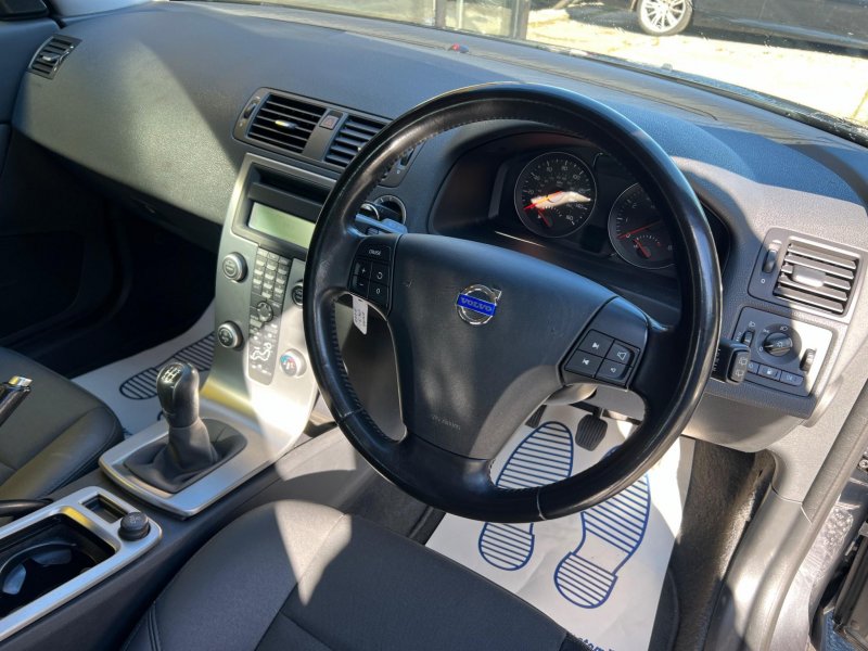 VOLVO C30