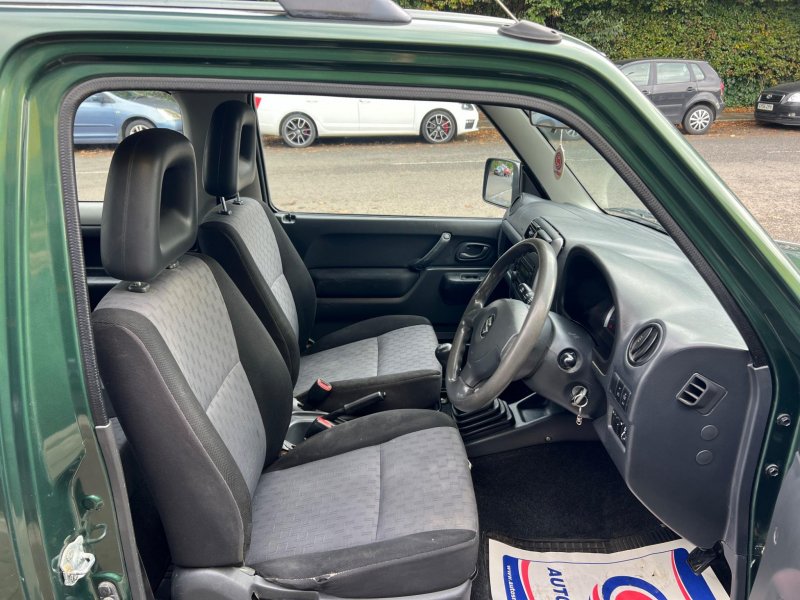 SUZUKI JIMNY