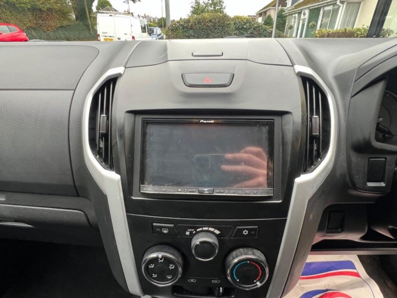 ISUZU D-MAX