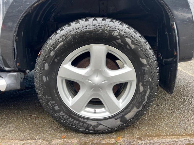 ISUZU D-MAX