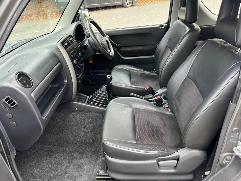 SUZUKI JIMNY