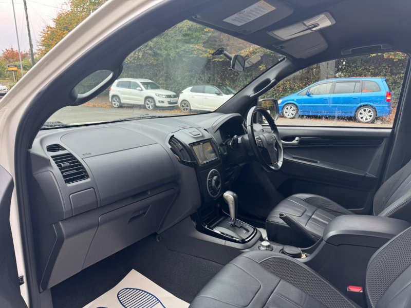 ISUZU D-MAX