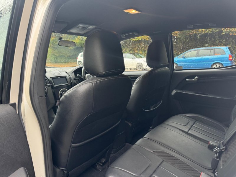 ISUZU D-MAX