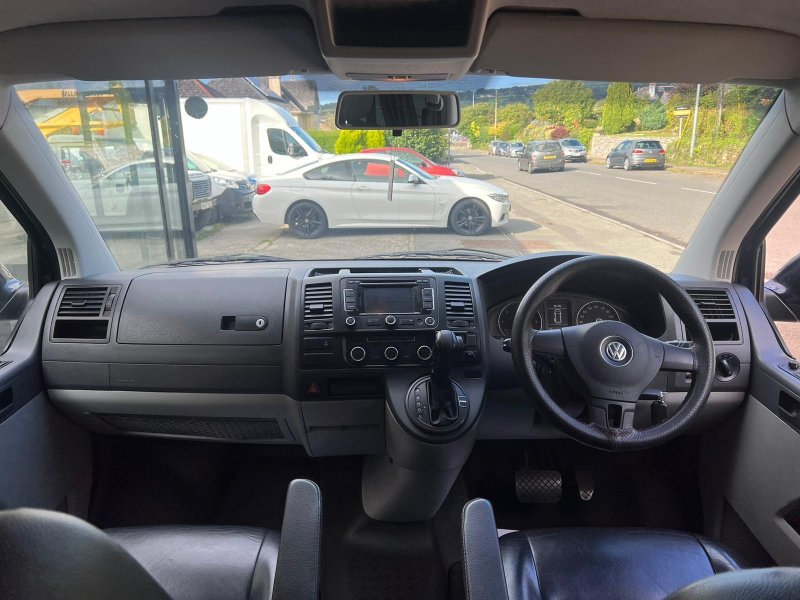 VOLKSWAGEN TRANSPORTER