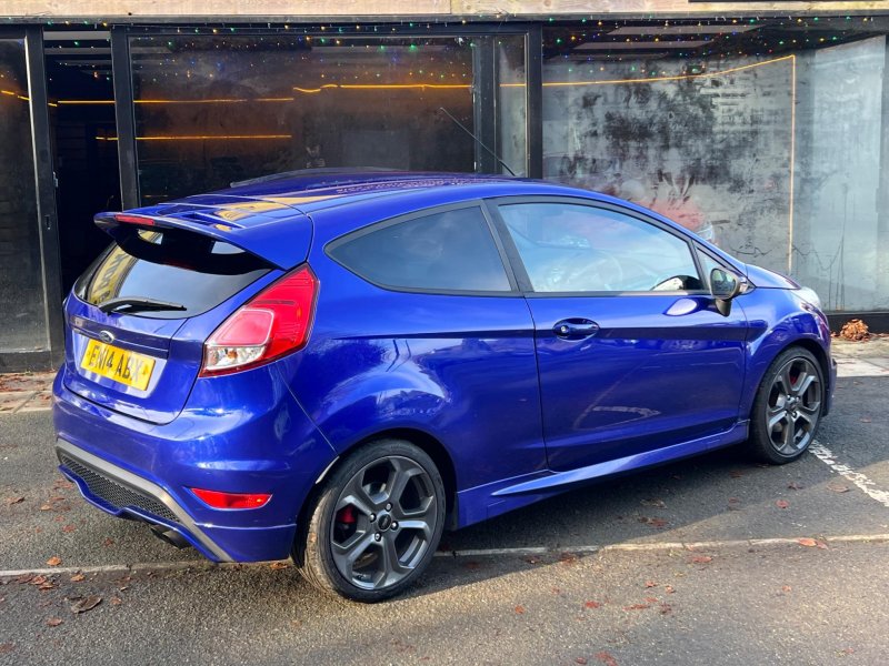 View FORD FIESTA 1.6T EcoBoost ST-2 Euro 5 3dr