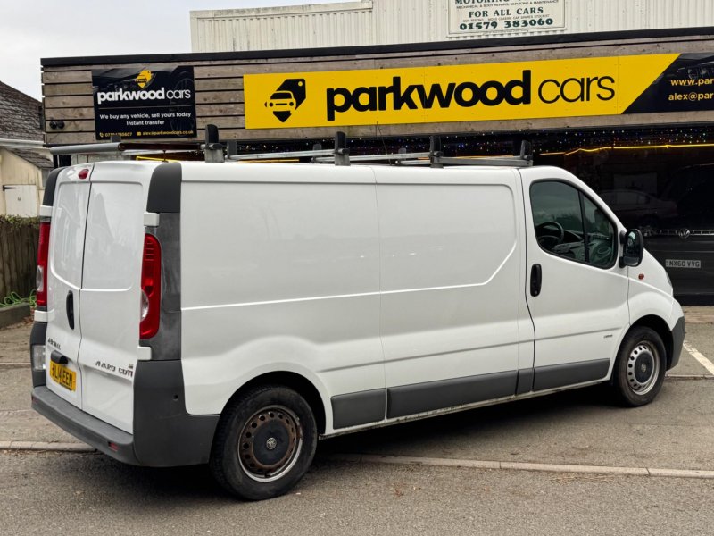 VAUXHALL VIVARO