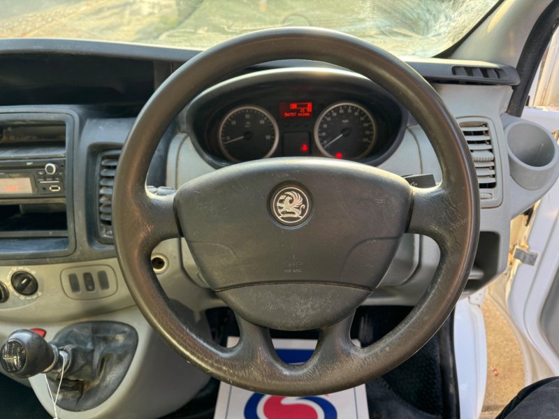 VAUXHALL VIVARO