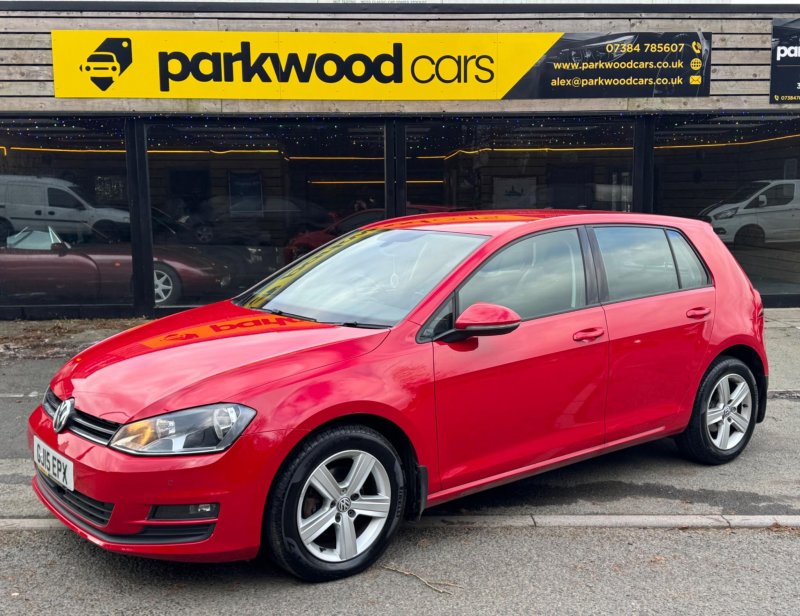 View VOLKSWAGEN GOLF 1.6 TDI BlueMotion Tech Match DSG Euro 5 (s/s) 5dr