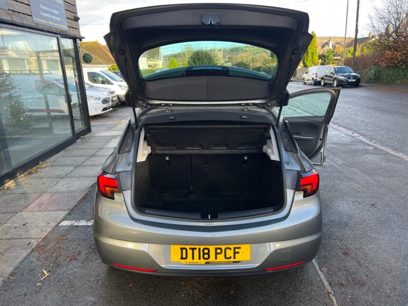 VAUXHALL ASTRA