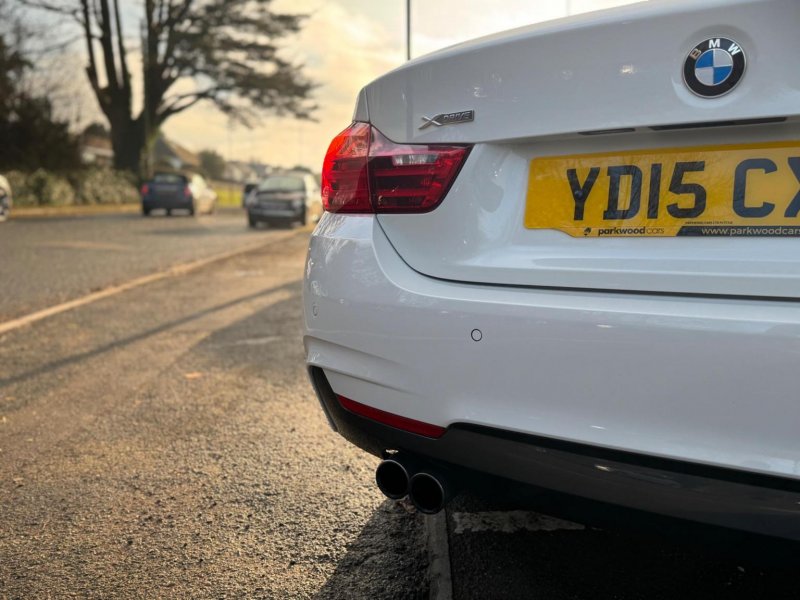 BMW 4 SERIES
