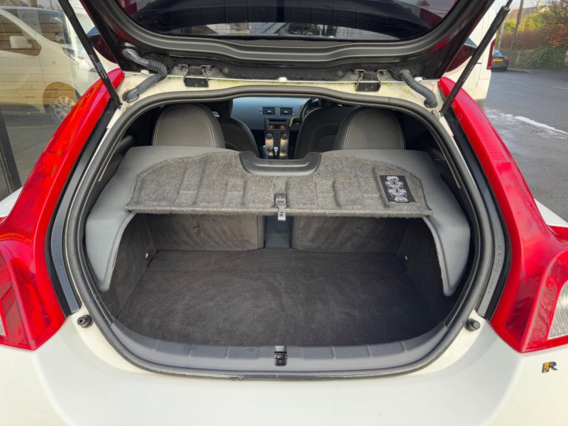 VOLVO C30