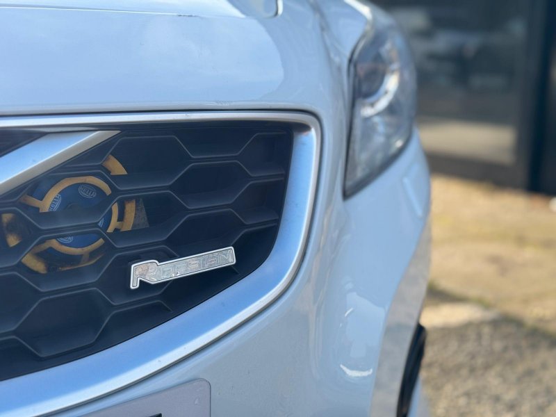 VOLVO C30