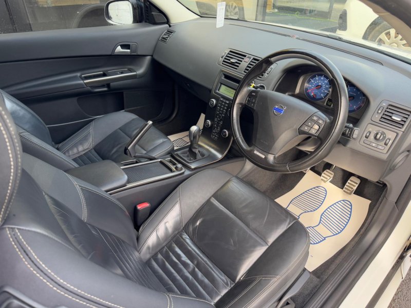 VOLVO C30