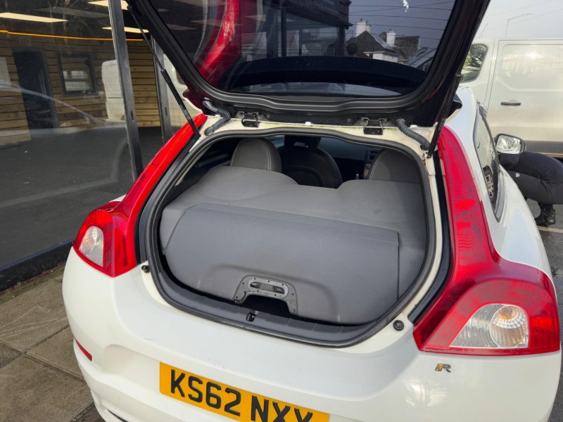 VOLVO C30