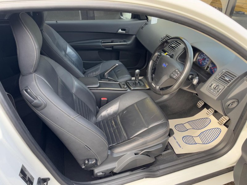VOLVO C30