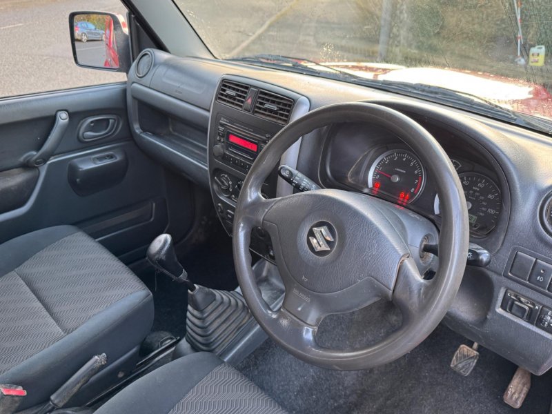SUZUKI JIMNY