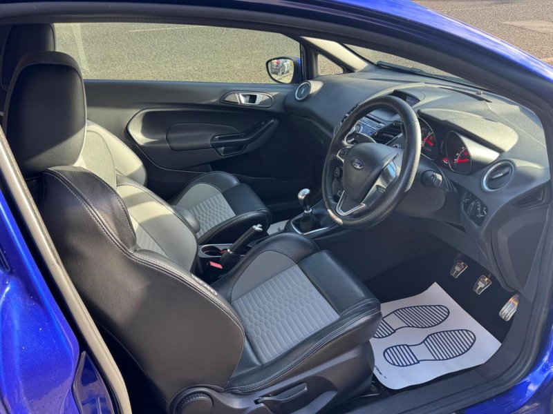FORD FIESTA