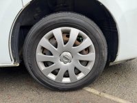 NISSAN NV300