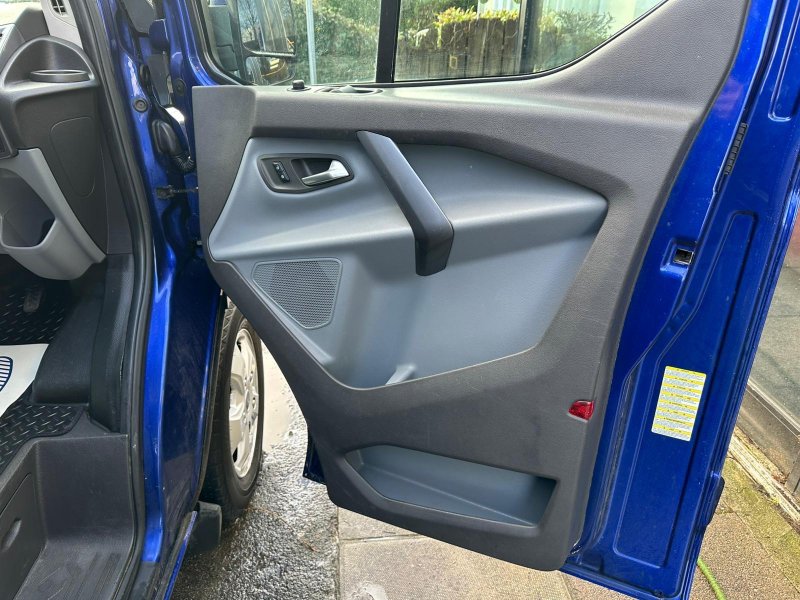FORD TRANSIT CUSTOM
