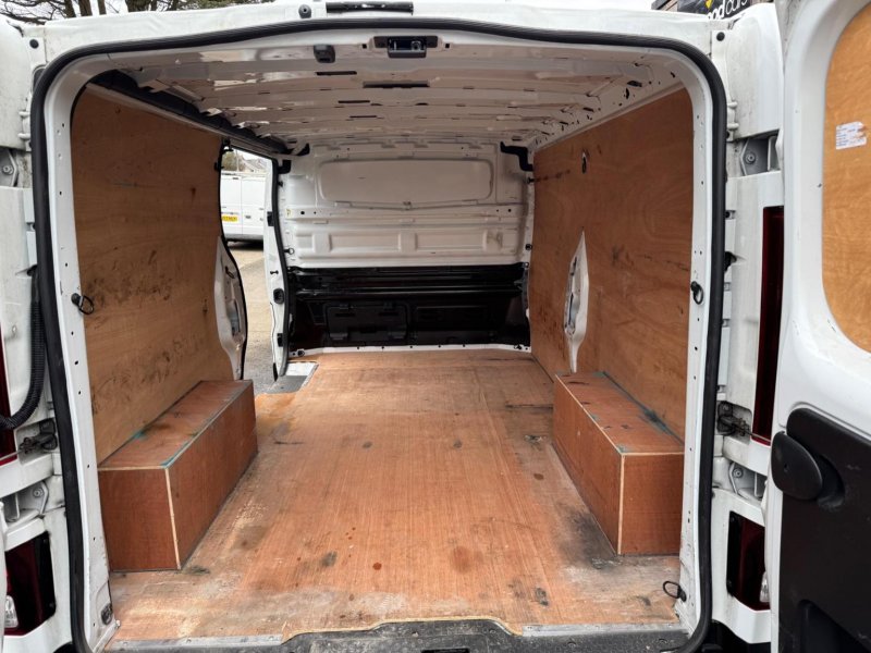 RENAULT TRAFIC