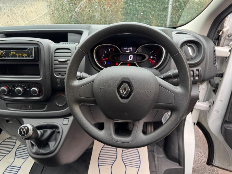 RENAULT TRAFIC