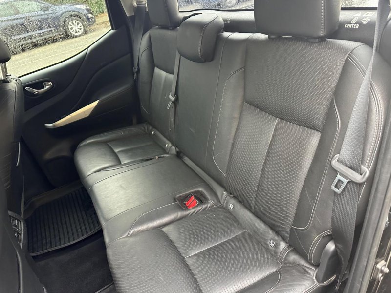 NISSAN NAVARA