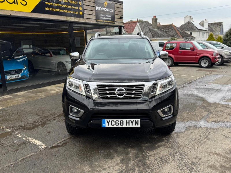 View NISSAN NAVARA 2.3 dCi Tekna Auto 4WD Euro 6 4dr