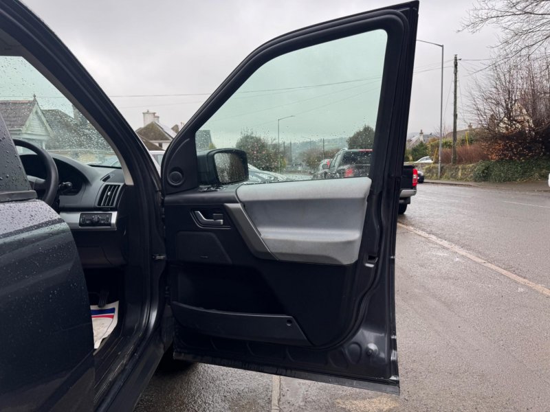 LAND ROVER FREELANDER 2