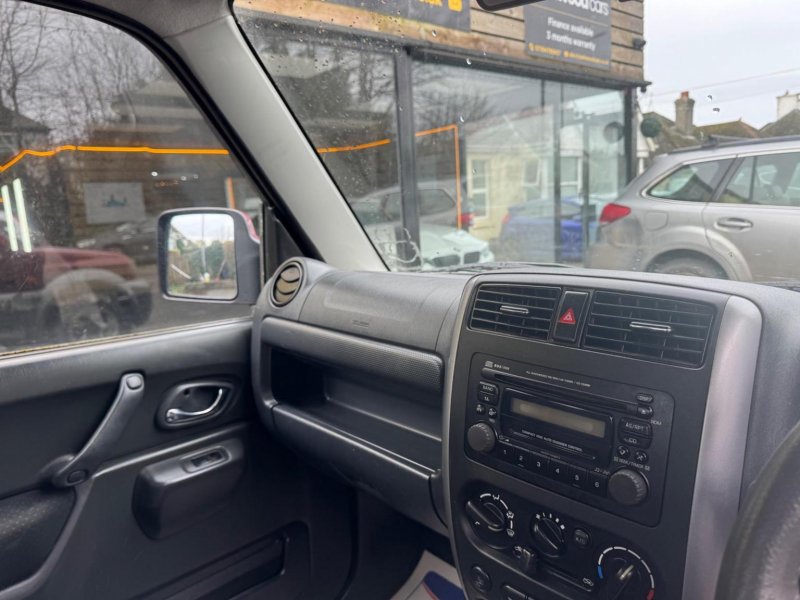 SUZUKI JIMNY