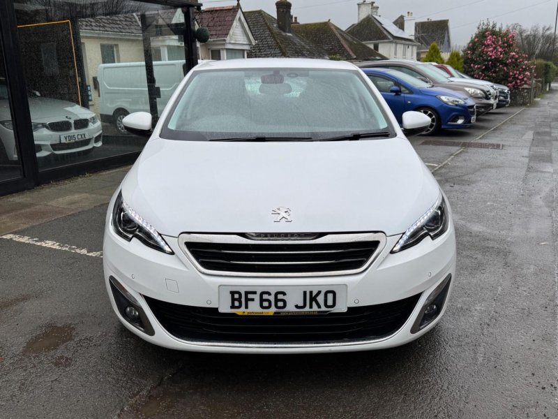 View PEUGEOT 308 1.2 PureTech Allure EAT Euro 6 (s/s) 5dr