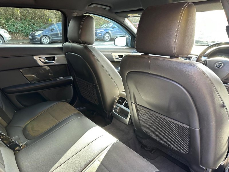 JAGUAR XF