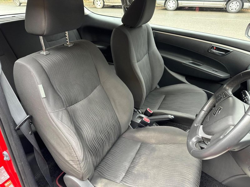 SUZUKI SWIFT