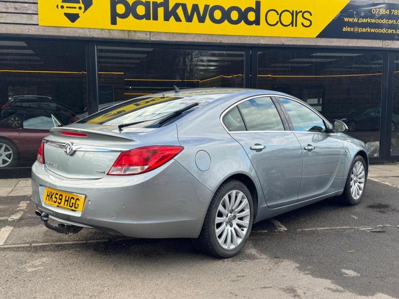 VAUXHALL INSIGNIA