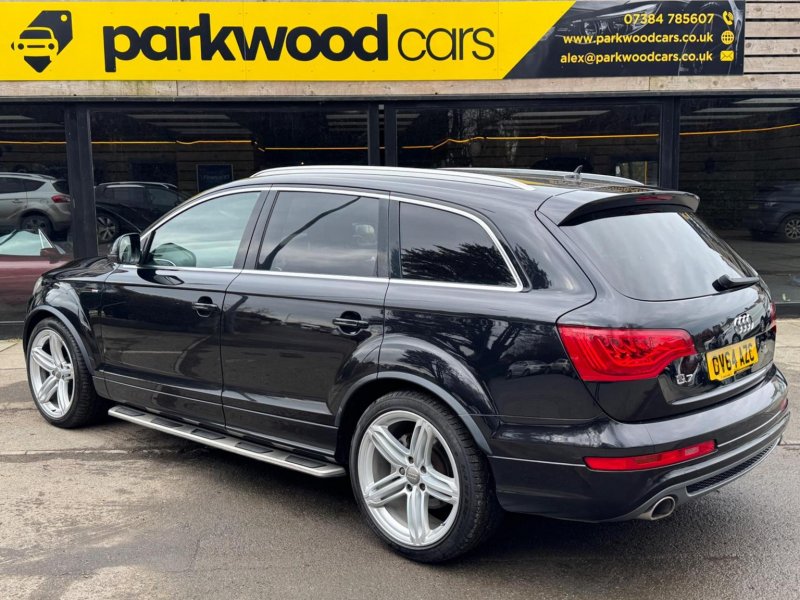AUDI Q7