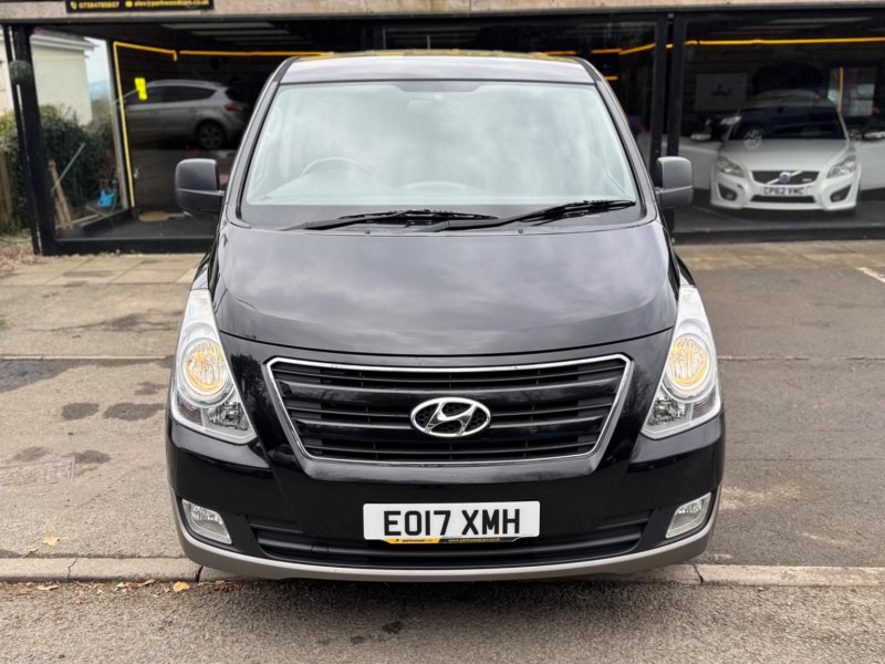 View HYUNDAI I800 2.5 CRDi SE Euro 6 5dr