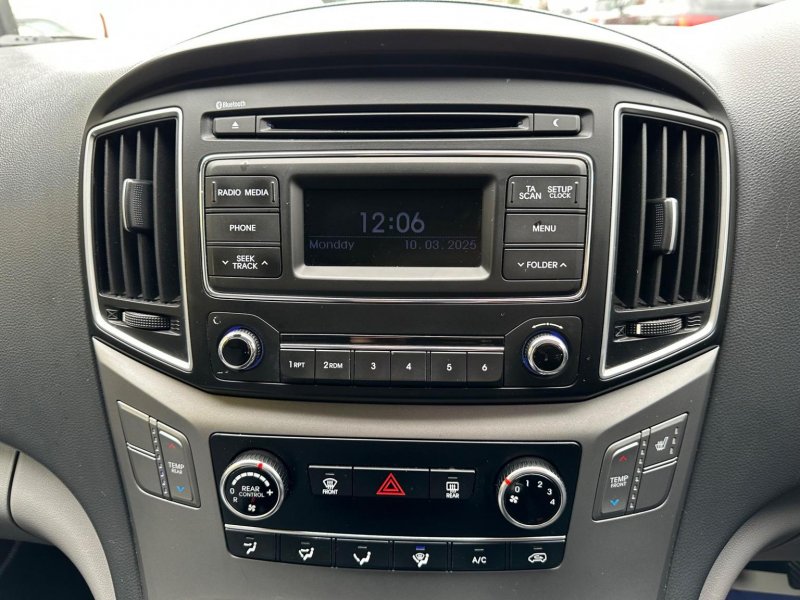 HYUNDAI I800