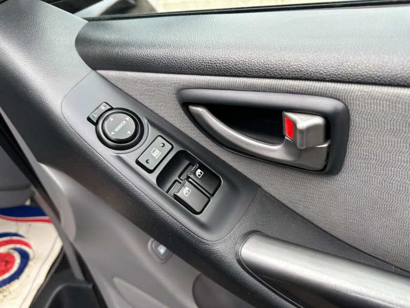 HYUNDAI I800