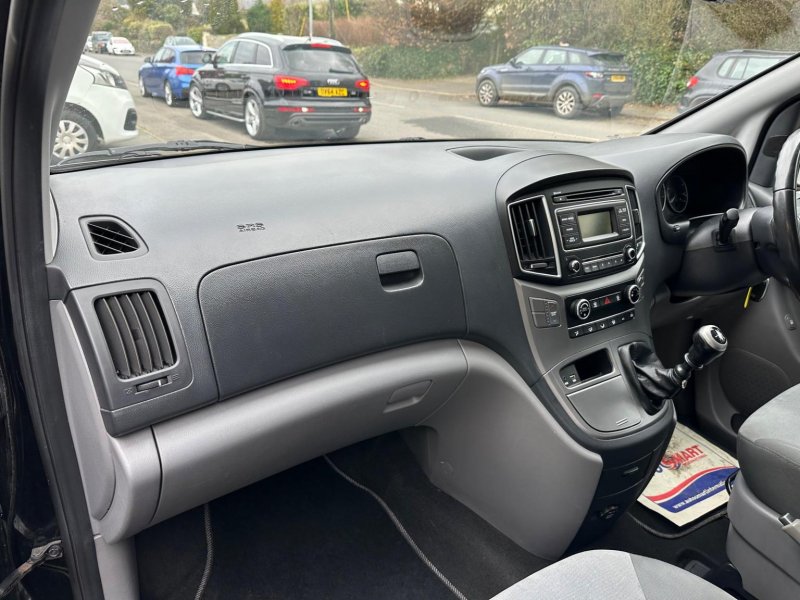 HYUNDAI I800