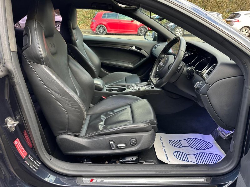 AUDI S5