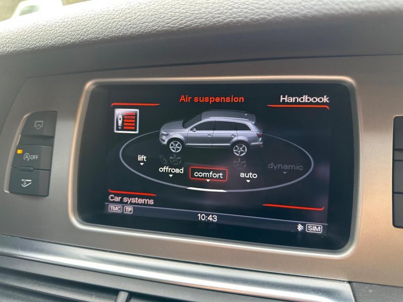 AUDI Q7
