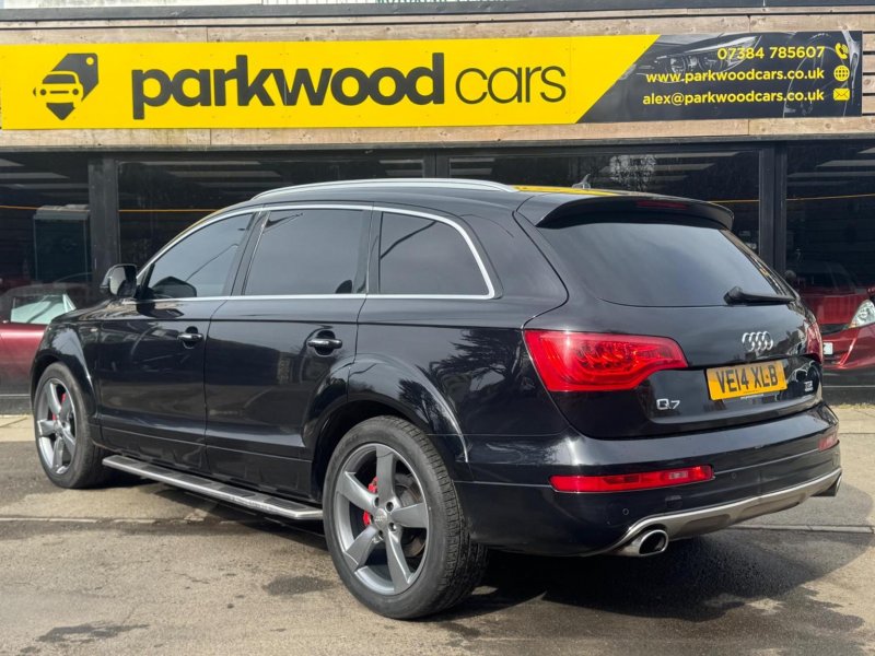 AUDI Q7
