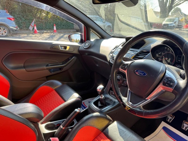 FORD FIESTA