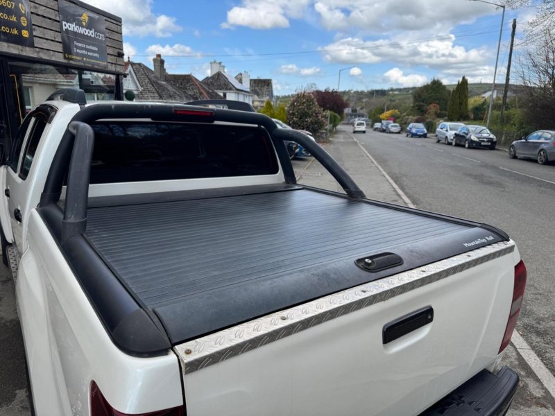 ISUZU D-MAX