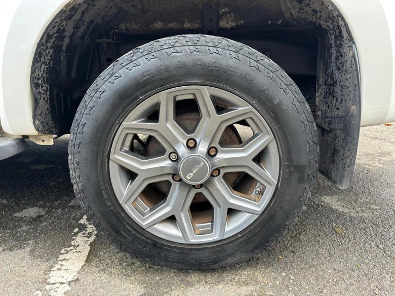 ISUZU D-MAX