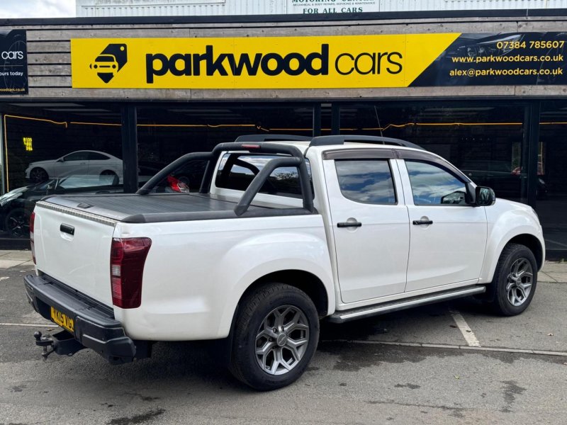 View ISUZU D-MAX 2.5 TD Blade 4x4 4dr