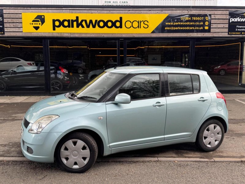 View SUZUKI SWIFT 1.3 GL 5dr