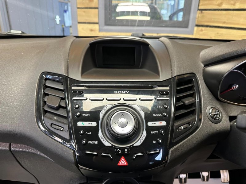 FORD FIESTA